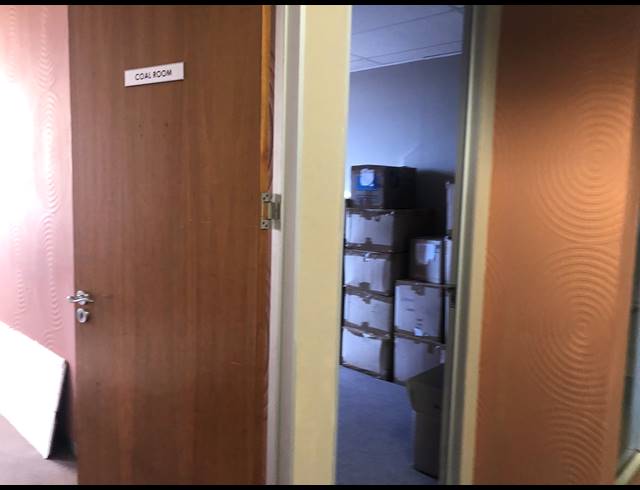 295M² OFFICE TO LET IN CRAIGHALL